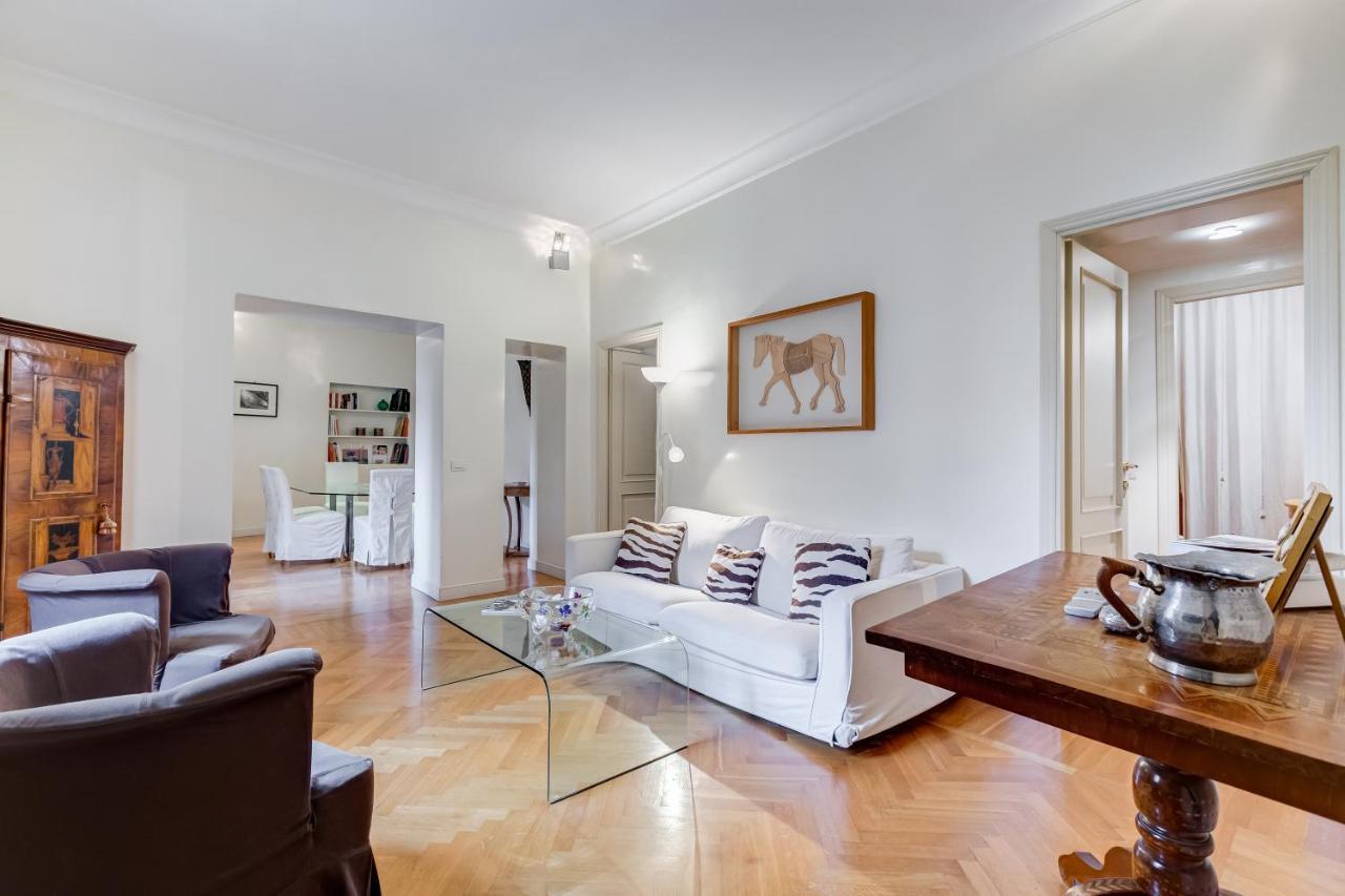 Pantheon Exclusive House Apartment Rome Bagian luar foto